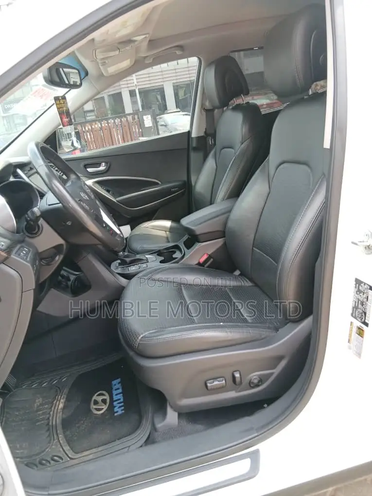 Hyundai Santa Fe 2014 White