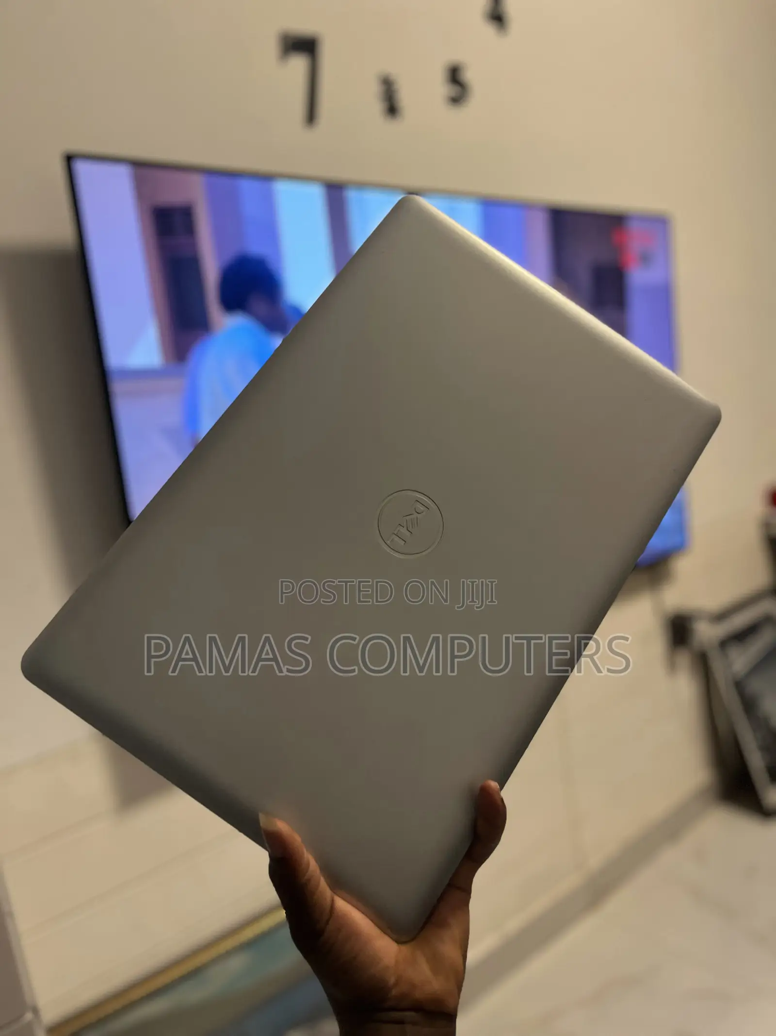 Laptop Dell Inspiron 17 3721 8GB Intel Core i5 SSD 1T