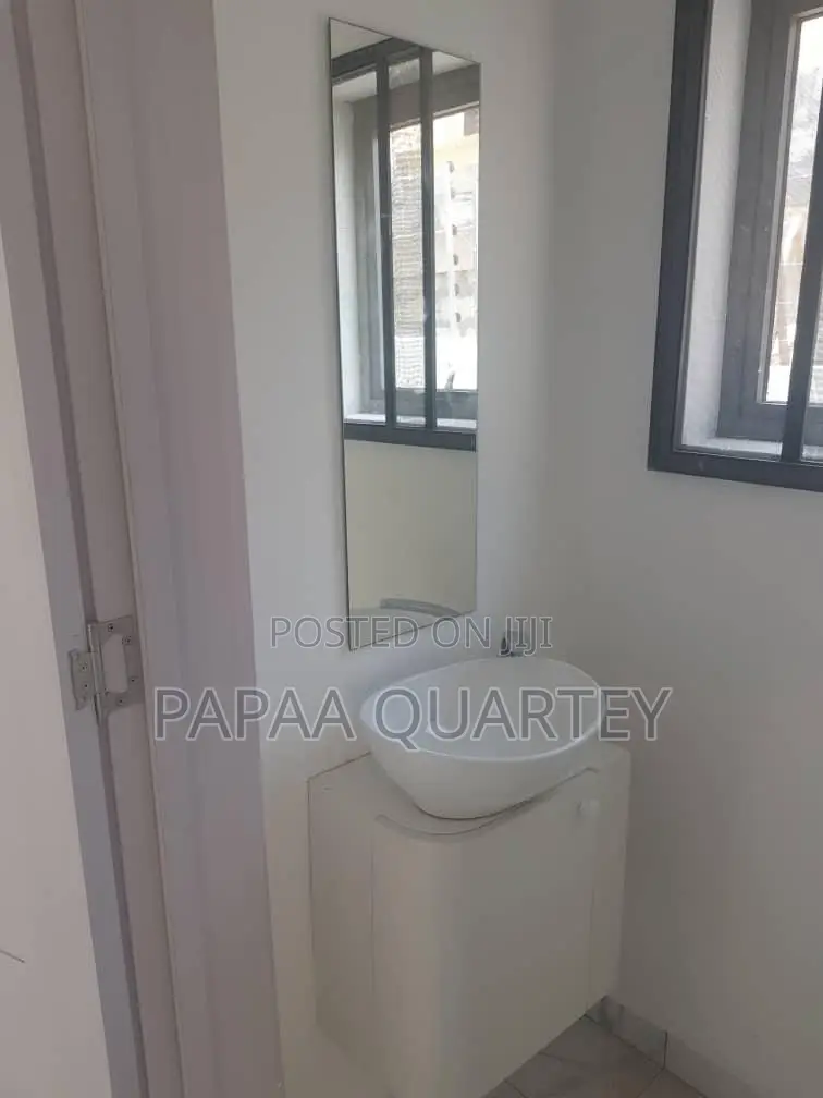 3bdrm House in Oyarifa for sale