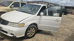 Honda Odyssey Touring 2011 White