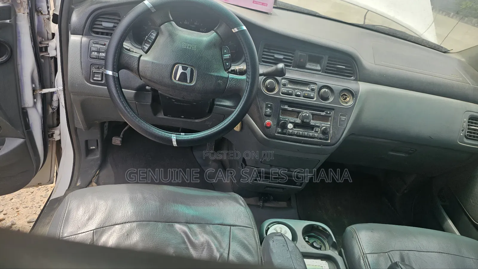 Honda Odyssey Touring 2011 White