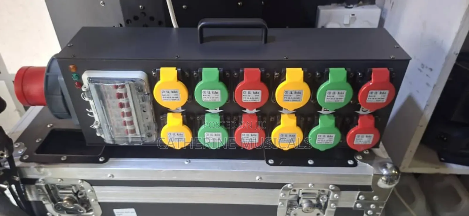 12 Channel Powered Supply