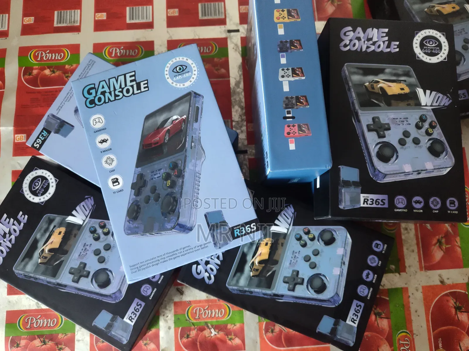 R36s Retro Game Console