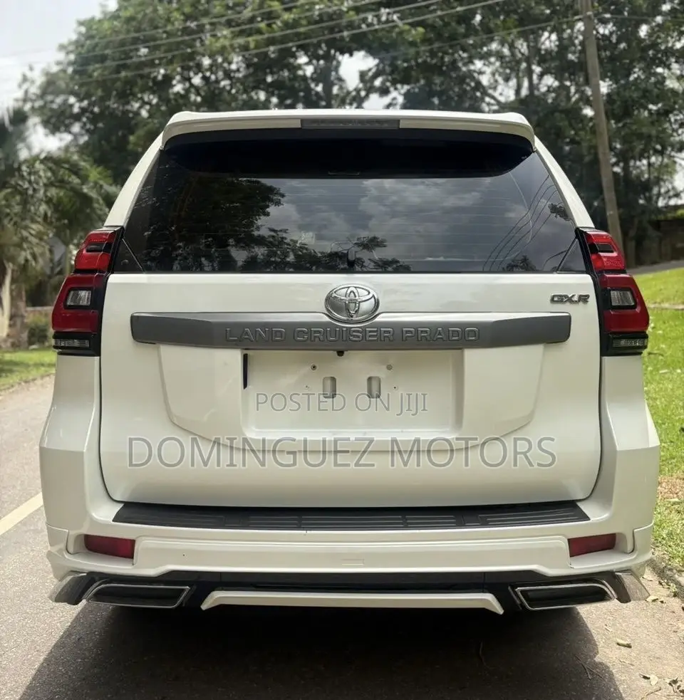 Toyota Land Cruiser Prado 2017 White
