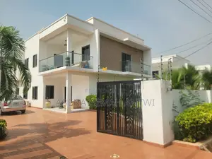 4bdrm House in Lakeside Estate for sale