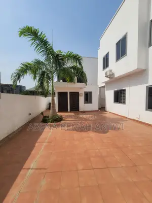 4bdrm House in Lakeside Estate for sale