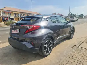 Toyota C-HR LE FWD 2019 Gray
