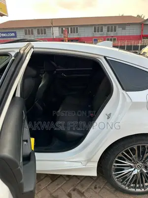 Honda Accord Sport (1.5L 4cyl Turbo CVT) 2019 White