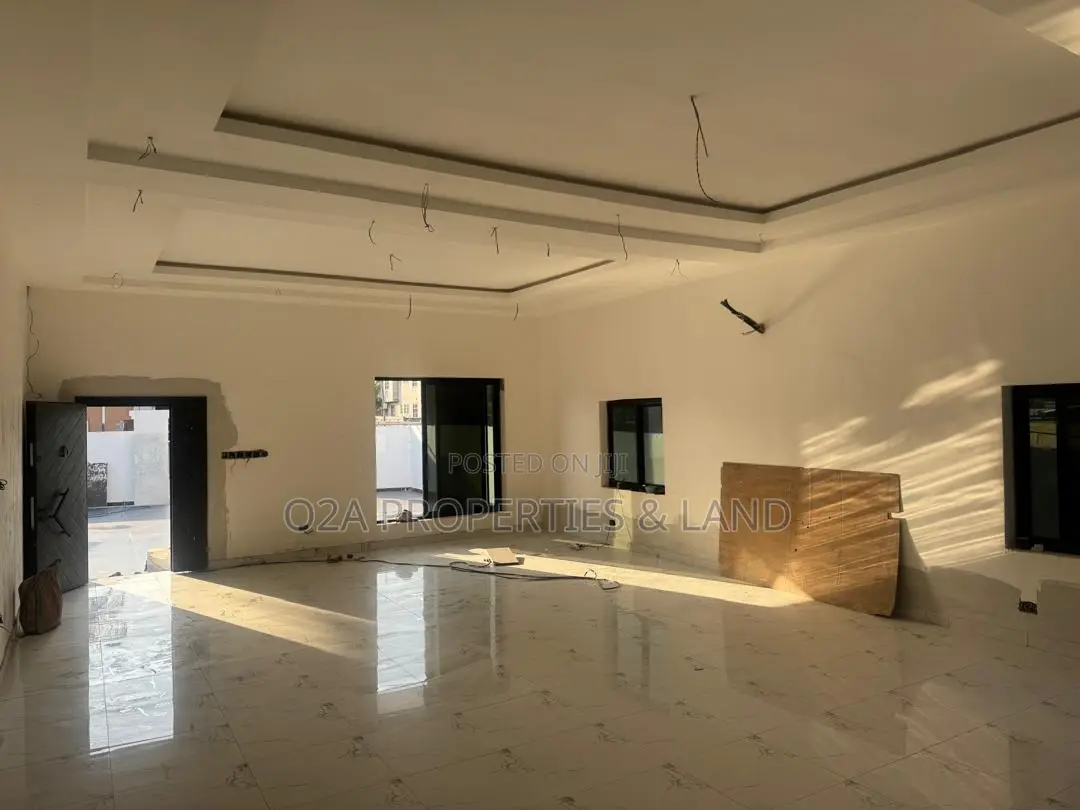 4bdrm House in Ashongman Estate, Pure Water for sale