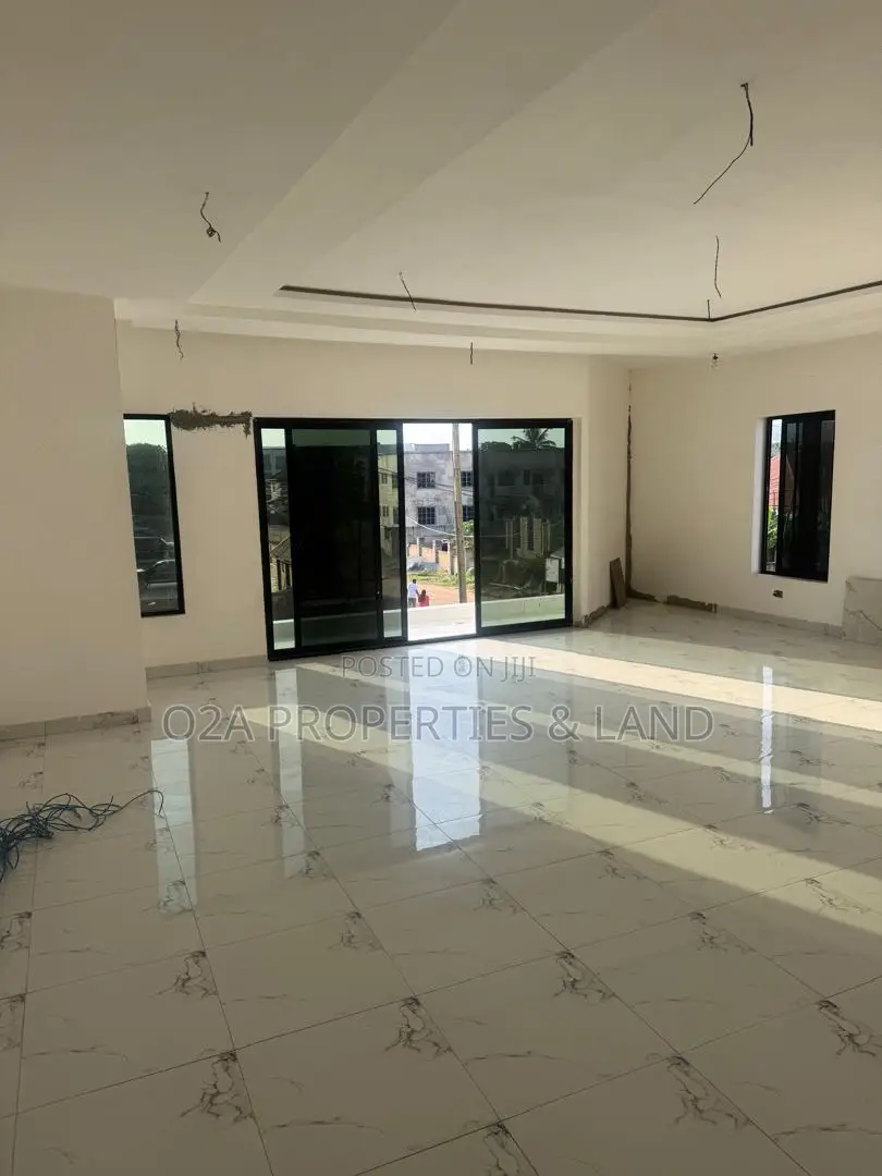 4bdrm House in Ashongman Estate, Pure Water for sale
