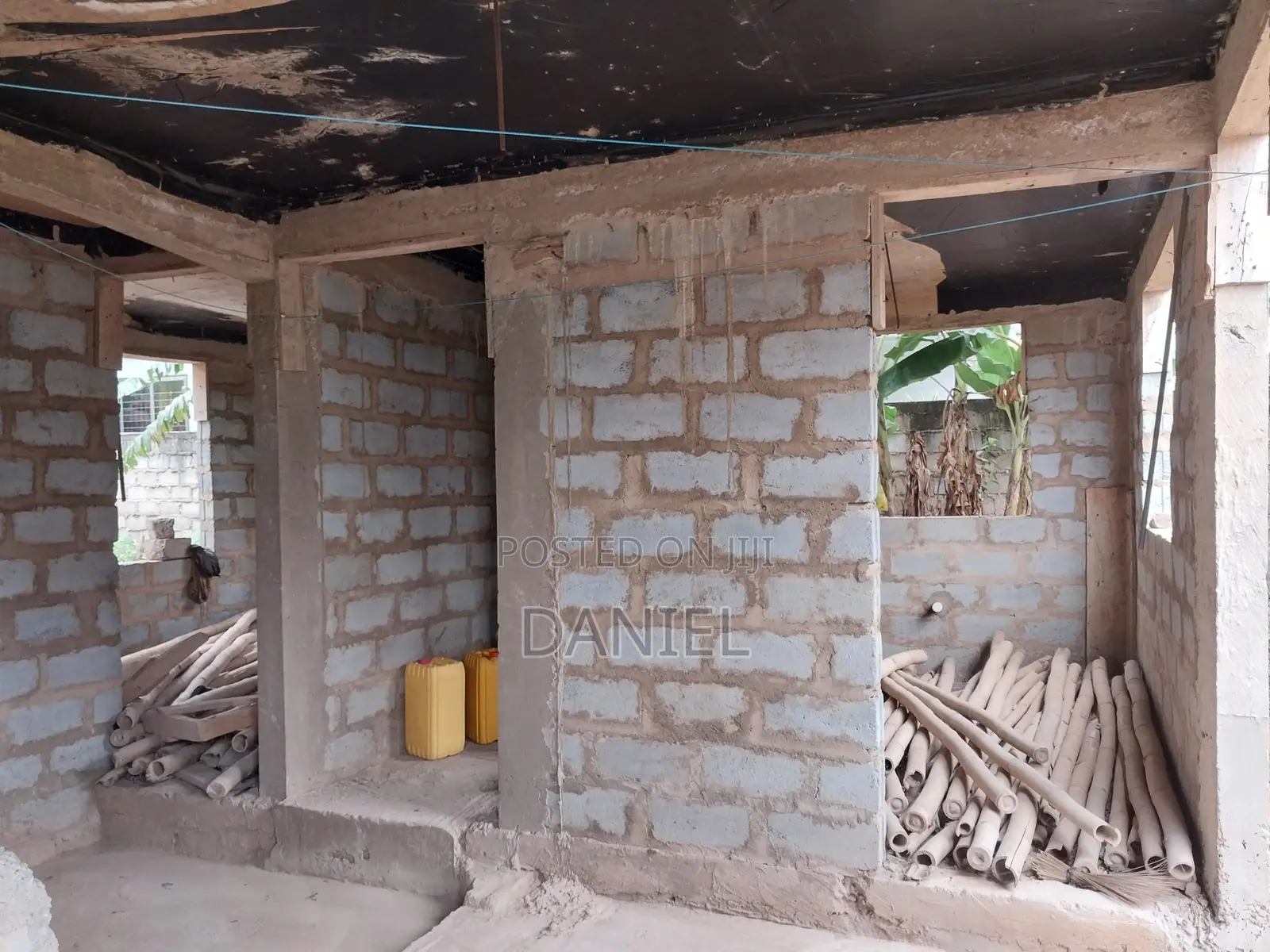 5bdrm House in Pokuase for sale