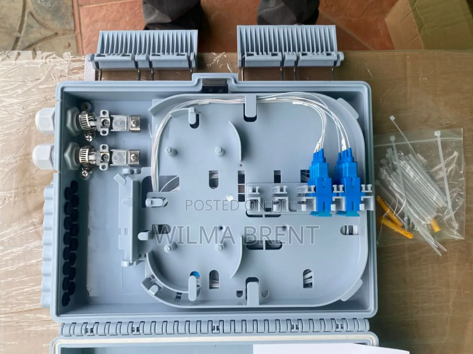 Fibre/Fiber Access Terminal Box, 16 Port.