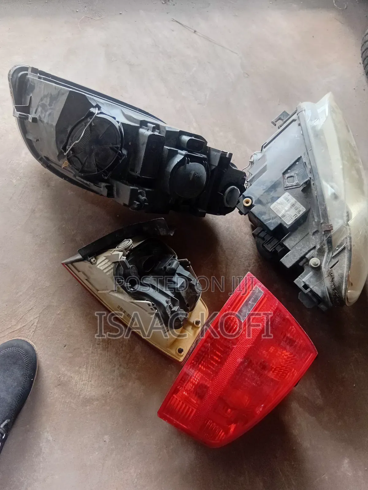 Audi A4 Home Usd Both Headlight and Tail Lights