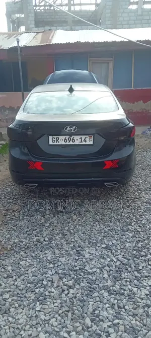Hyundai Elantra 2012 Black