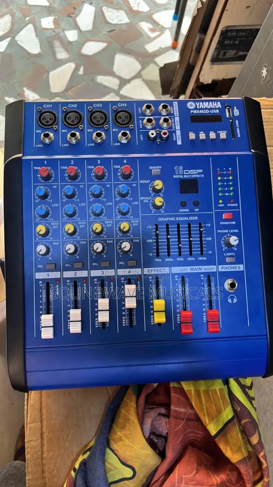 Yamaha 4 Channel Powered Mixer
