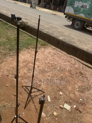 Phone Tripod With Holder