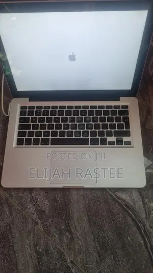 Laptop Apple MacBook Pro 8GB Intel Core i5 SSD 500GB