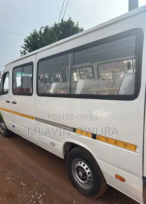 Mercedes-Benz Sprinter 2001 White