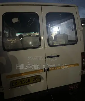 Mercedes-Benz Sprinter 2001 White