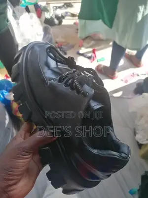 Men's Shoe