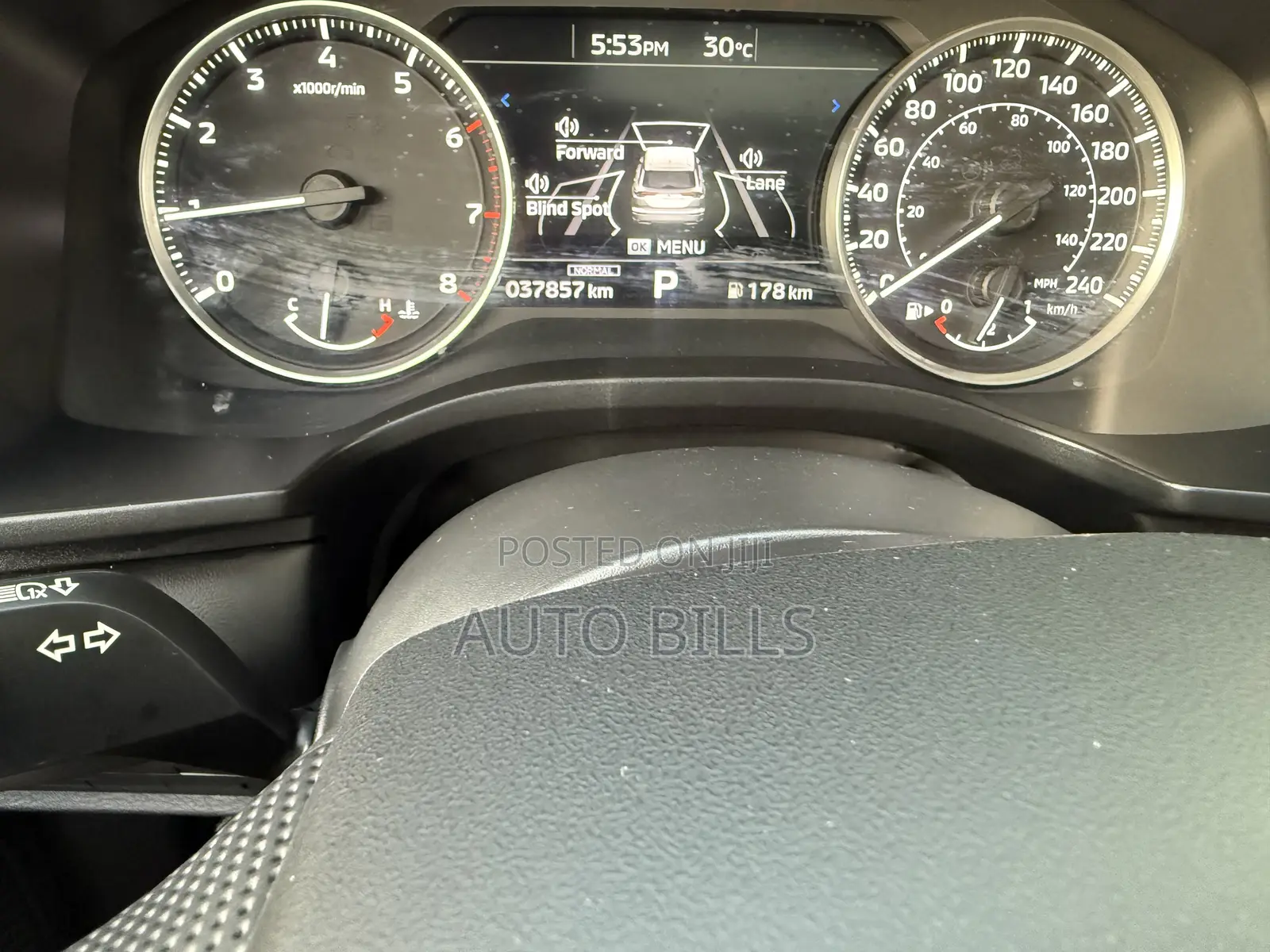 Mitsubishi Outlander SE Launch Edition 2022 White