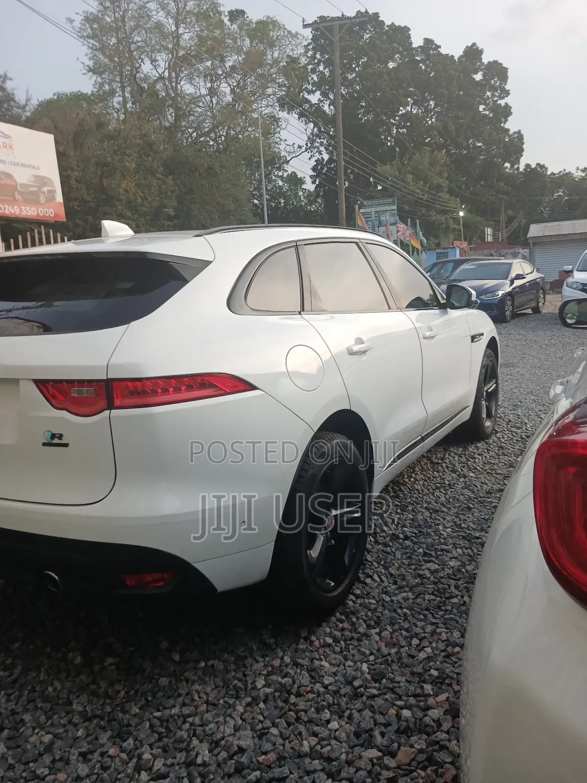 Jaguar F-Pace 25t R-Sport AWD 2018 White