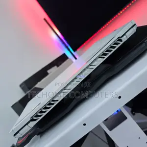 Laptop Asus ROG Zephyrus G14 16GB AMD Ryzen 9 SSD 1T