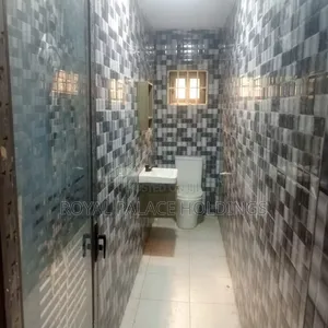 4bdrm House in Oyarifa, Ghana Flag for sale