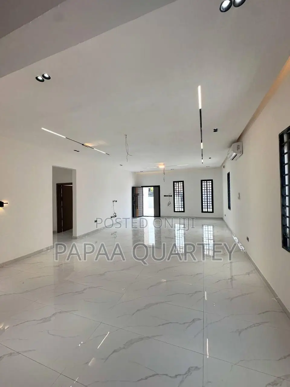 3bdrm House in Lake Side Estate for sale