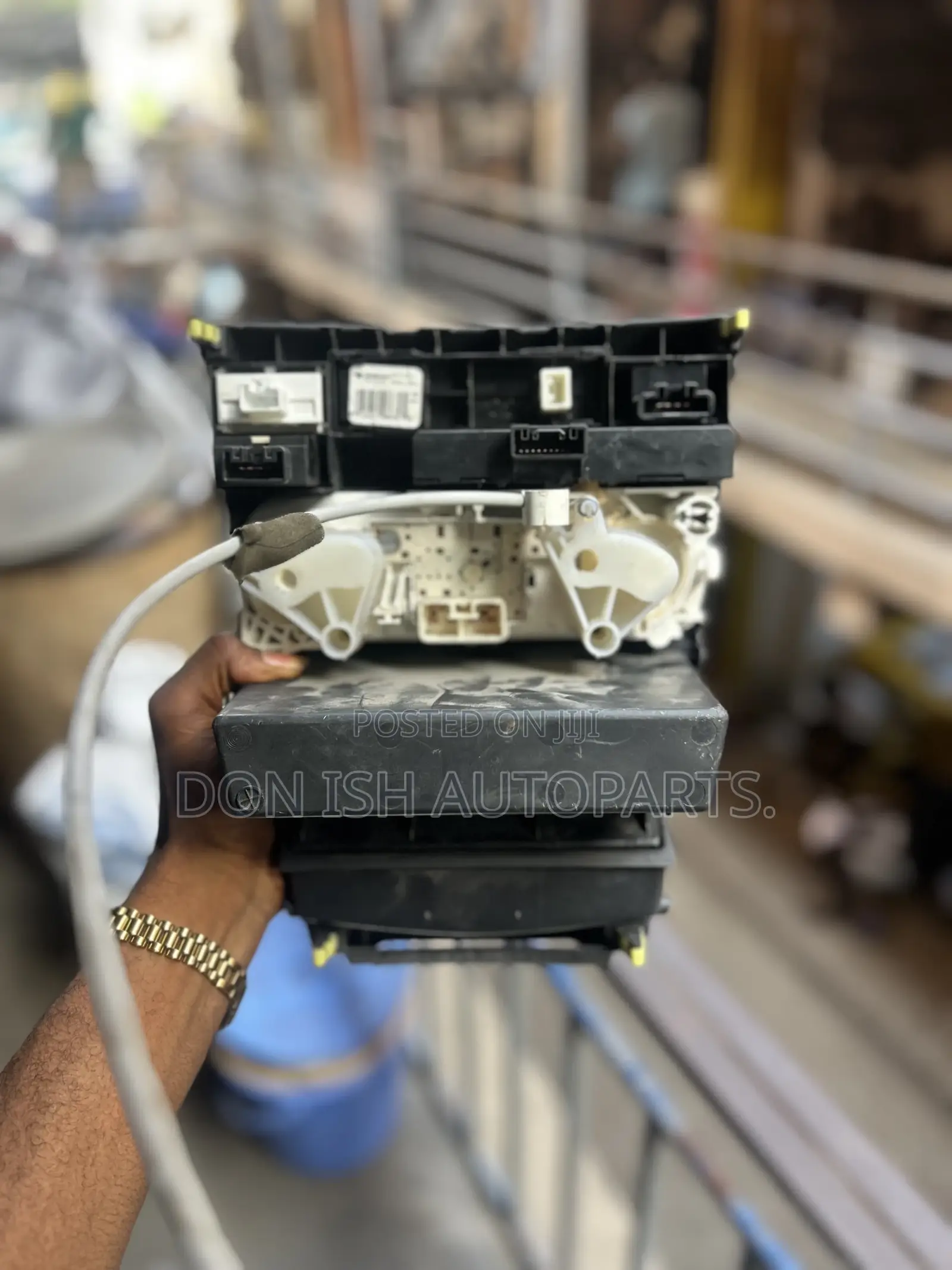 Corolla S Face or Console.