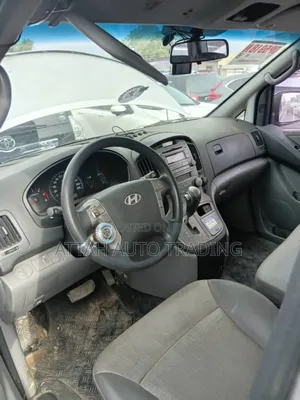 Hyundai Starex 2000 Silver