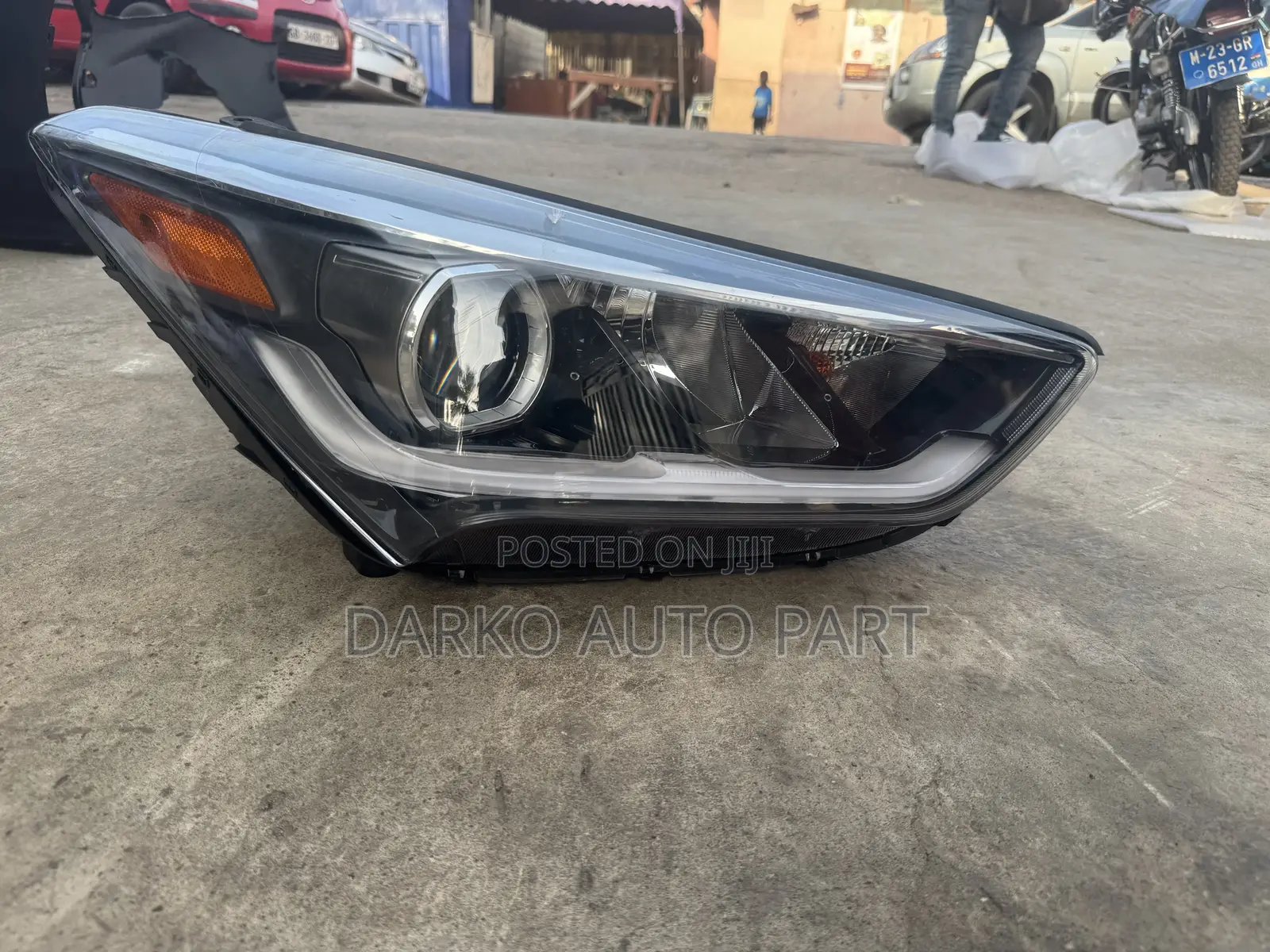 Hyundai Santa Fe Gand 2013-2015 Headlights Available