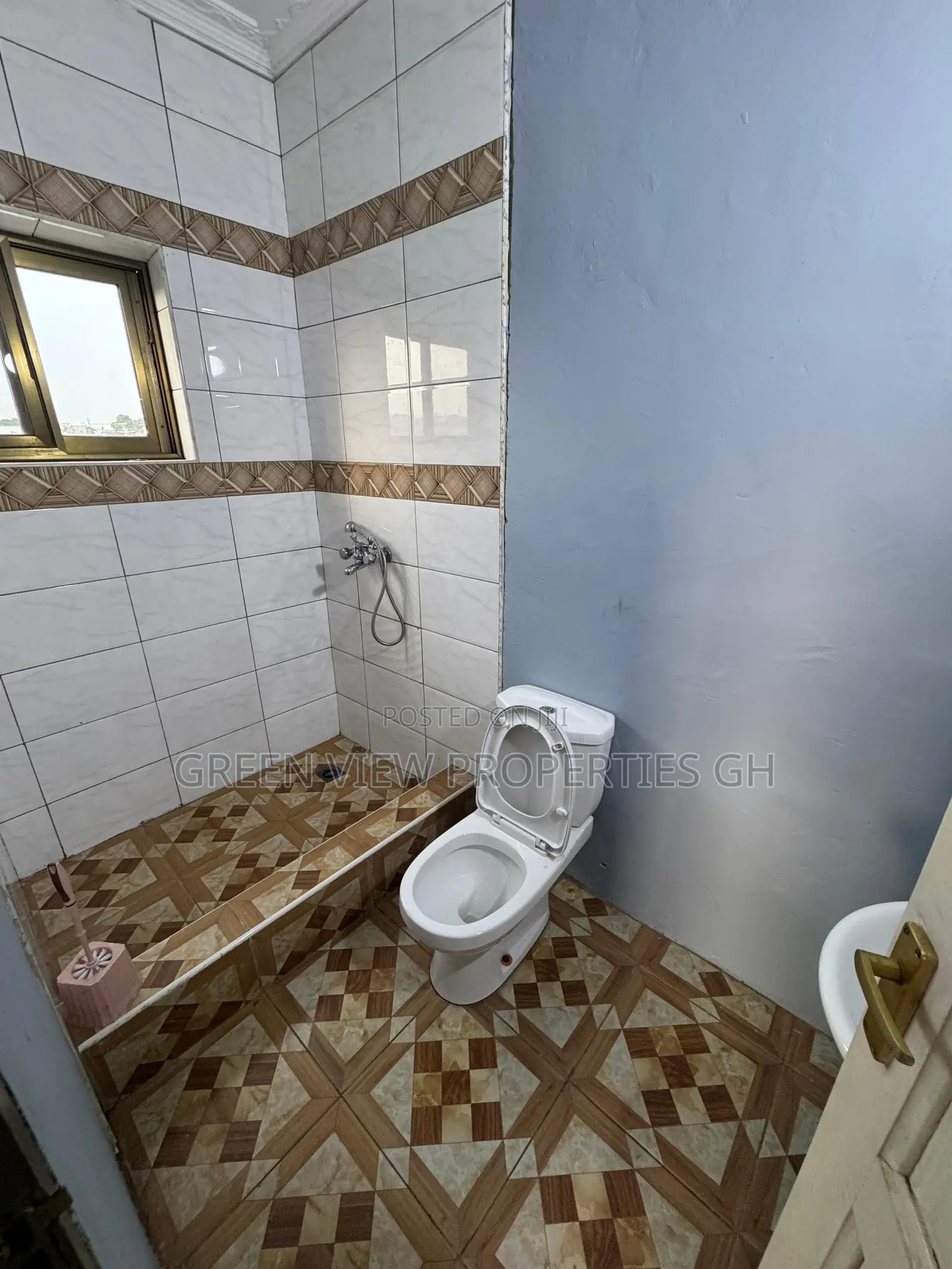 2bdrm Apartment in Mile 7 for rent