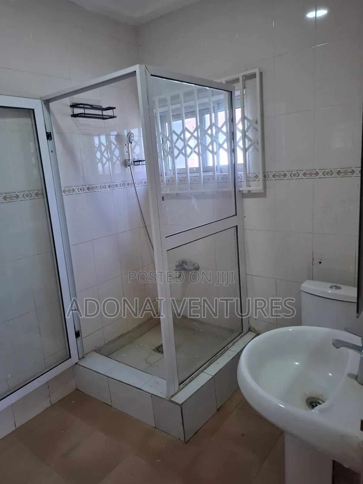 4bdrm House in Santasi Anyinam A1, Kumasi Metropolitan for rent