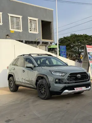 Toyota RAV4 2022 Green