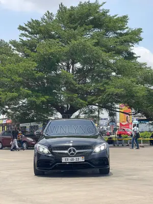Mercedes Benz C300