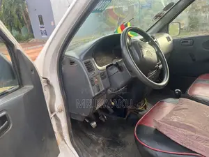 Toyota HiAce 2008 White