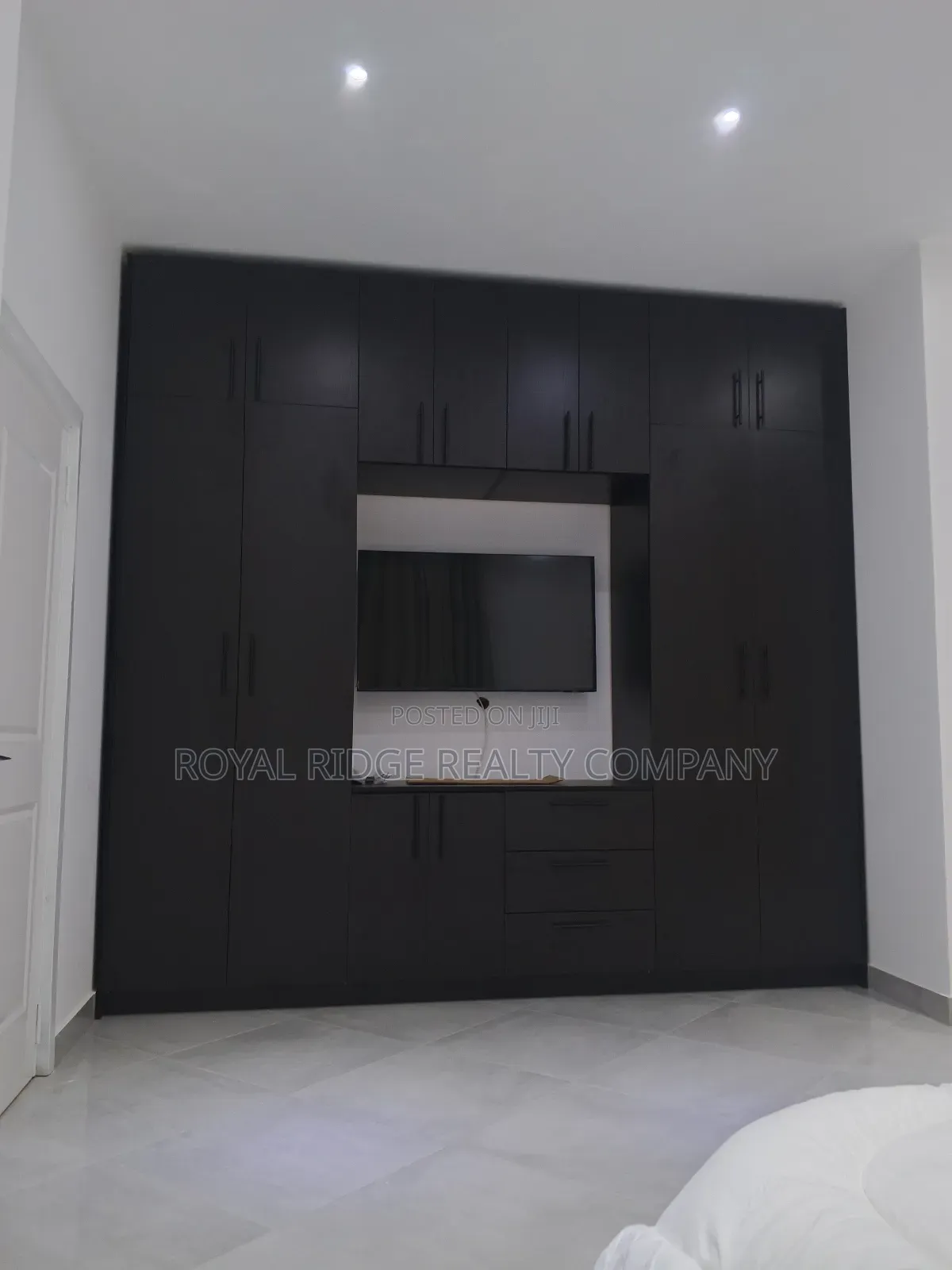 Furnished 4bdrm House in East Airport, Accra Metropolitan for rent