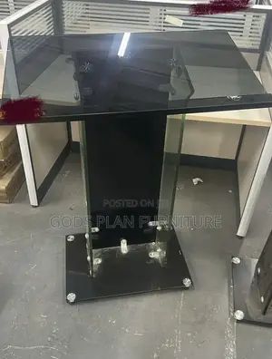 Tempered Glass Pulpit