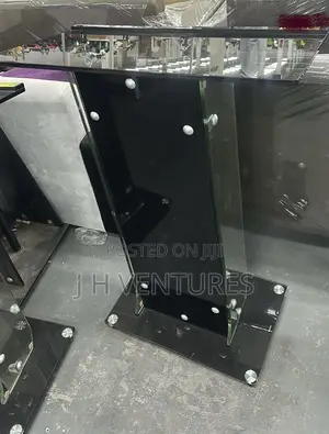 Tempered Glass Pulpit