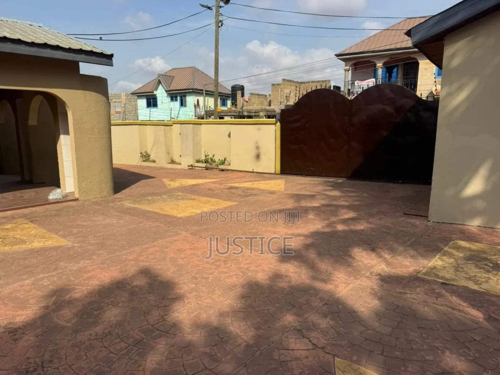 5bdrm House in Achimota, The Mall for rent