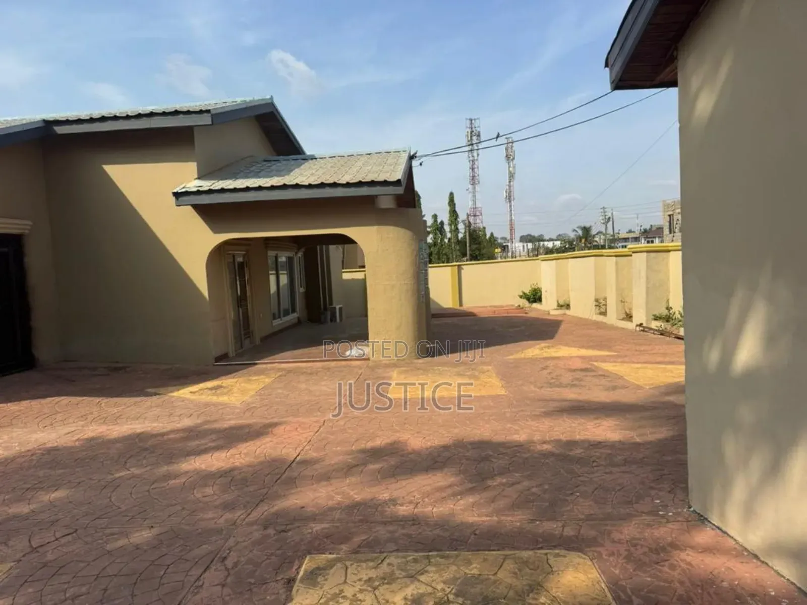 5bdrm House in Achimota, The Mall for rent