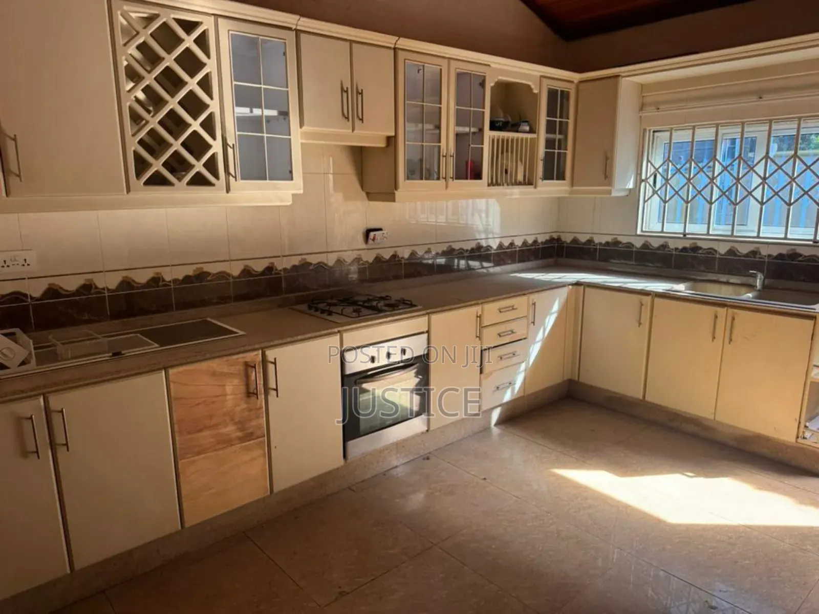 5bdrm House in Achimota, The Mall for rent