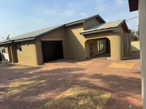 5bdrm House in Achimota, The Mall for rent