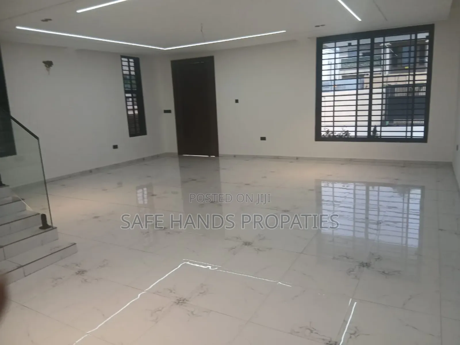Furnished 4bdrm House in East Legon, Accra Metropolitan for sale