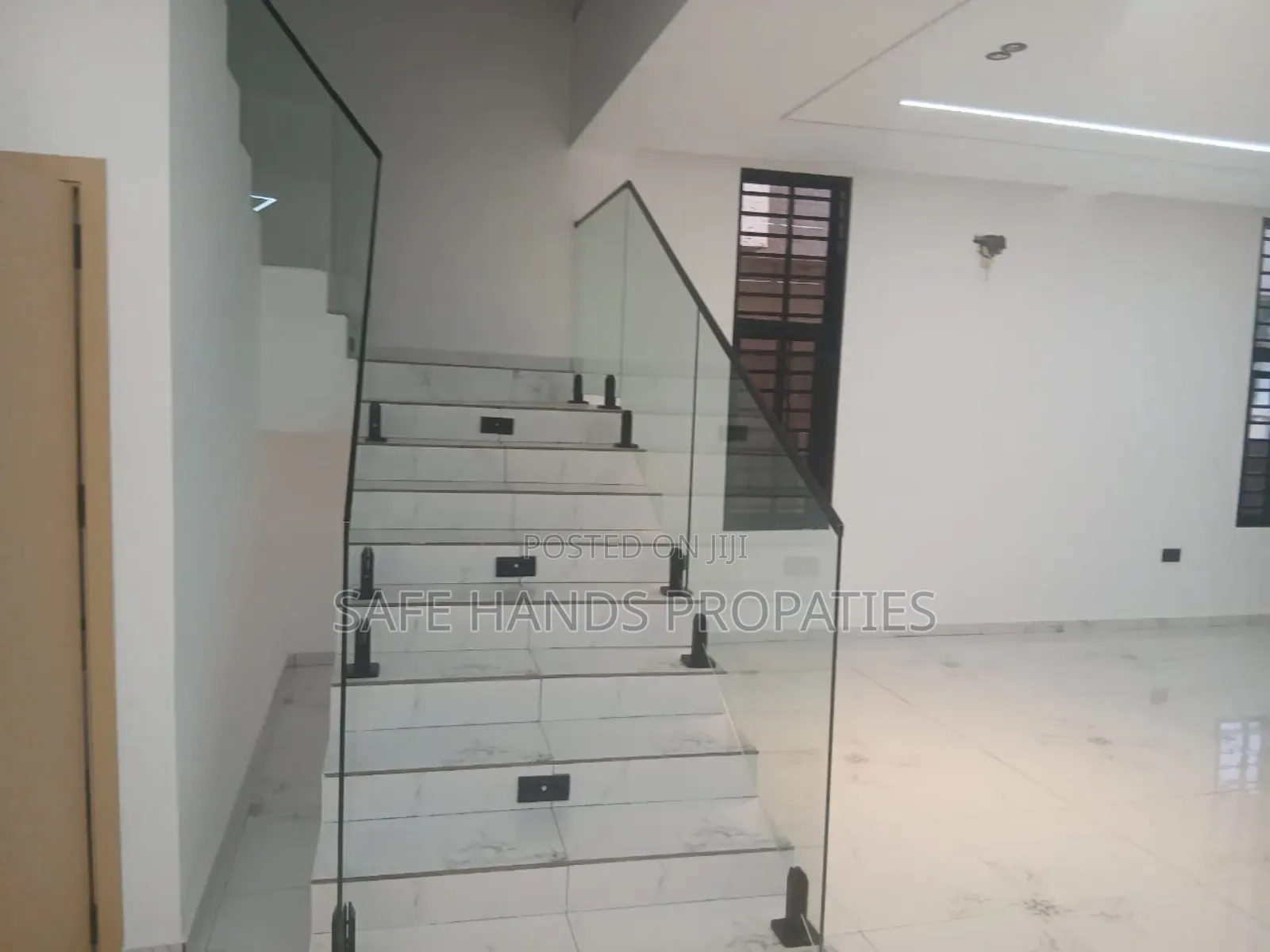 Furnished 4bdrm House in East Legon, Accra Metropolitan for sale