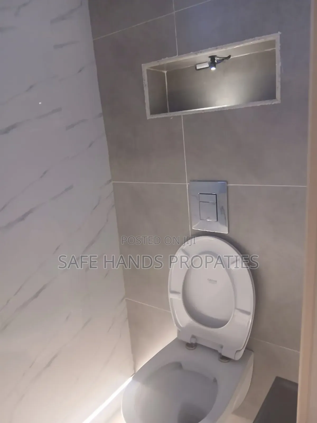 Furnished 4bdrm House in East Legon, Accra Metropolitan for sale