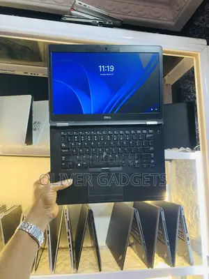 Laptop Dell Latitude E7470 8GB Intel Core i5 SSD 256GB
