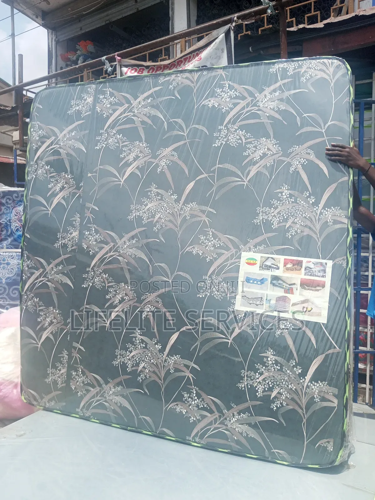 10" Fufa Queen Mattress - 100% Comfortable