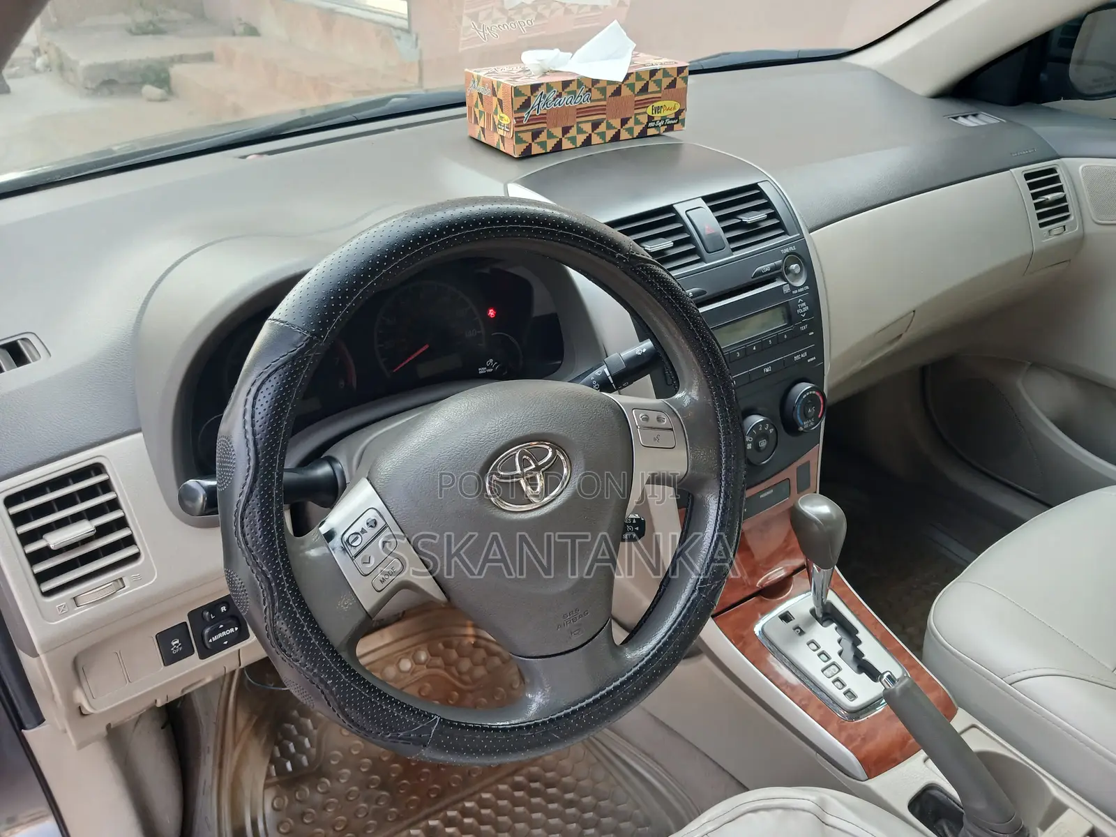 Toyota Corolla XLE 4dr Sedan (1.8L 4cyl 4A) 2009 Gray